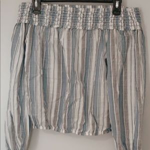 boho off-the shoulder beachy top!!